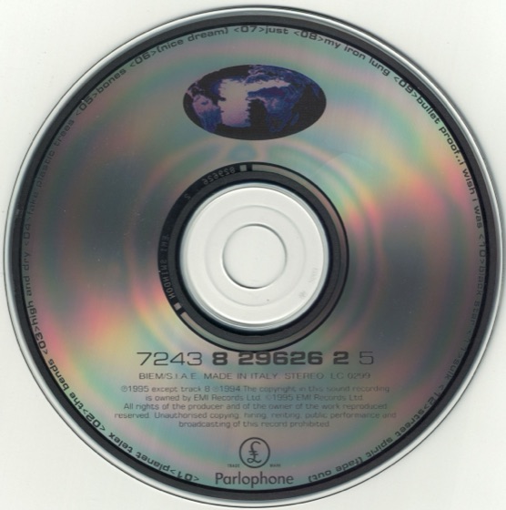 The disc, UK CD (Parlophone, 1995)