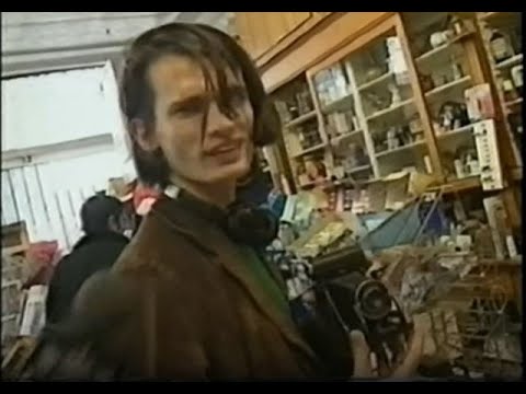 Still from radiohead interview 1995