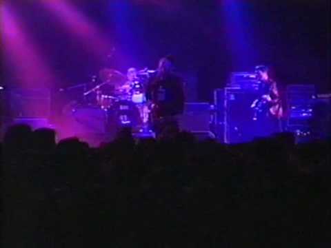 Still from [DVD] Radiohead - Kill Me Sarah / Metro 1996 [2 Interviews + 2 Bonus + 12 Songs]