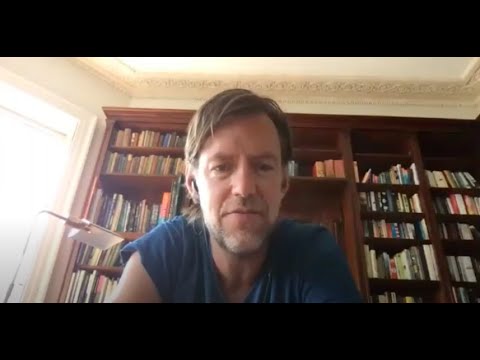 Still from Radiohead's Ed O'Brien interview with Darren Paltrowitz