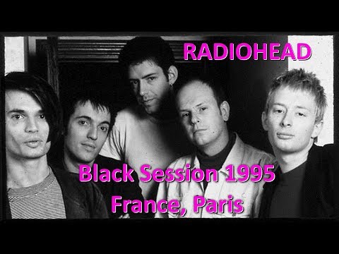 A still from the video: Radiohead - Live at Black Session, Paris 1995