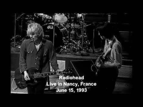 A still from the video: Radiohead - Live In Nancy, France 1993-06-15