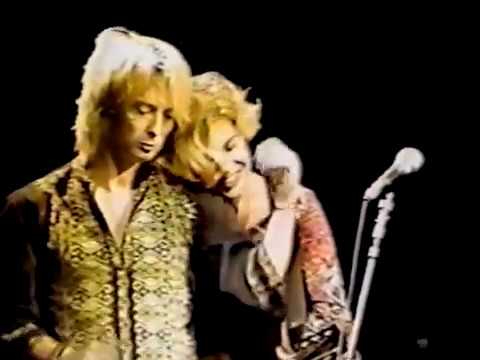 A still from the video: Yorke singing it with Belly in Pittsburgh, 1993.