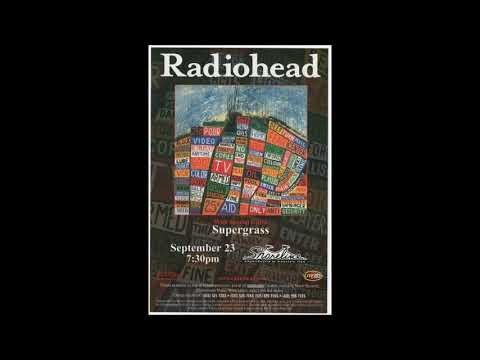 A still from the video: Radiohead - Shoreline Amphitheatre,  Mountain View 23rd September 2003