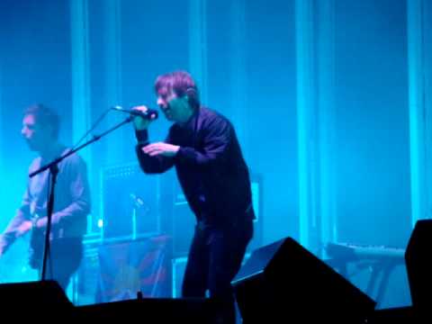 A still from the video: RA D IOHEA_D - 15 Step Poznan 25.08.2009 Radiohead live in Poland