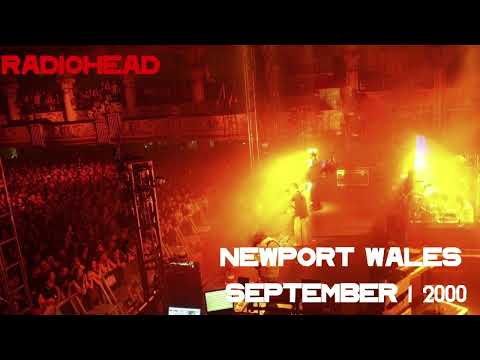 A still from the video: Radiohead - Live In Newport, Wales 2000-09-01
