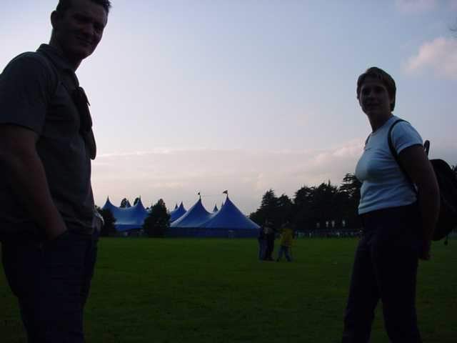 Radiohead live, Tredegar House, Newport, South Wales, 1 September 2000 (photo 1 of 7)