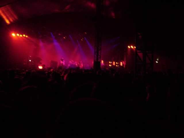 Radiohead live, Tredegar House, Newport, South Wales, 1 September 2000 (photo 2 of 7)