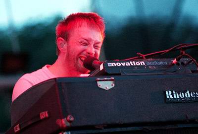Radiohead live, Hutchinson Field, Chicago, USA, 1 August 2001 (photo 3 of 12)