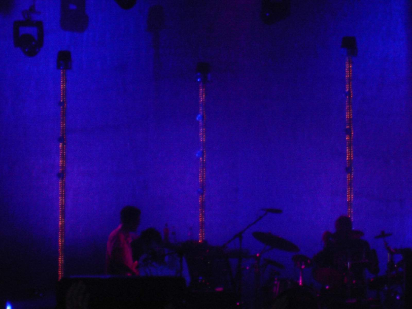 Radiohead live, Coliseu dos Recreios, Lisbon, Portugal, 23 July 2002 (photo 7 of 11)