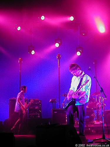 Radiohead live, Coliseu dos Recreios, Lisbon, Portugal, 24 July 2002 (photo 29 of 52)