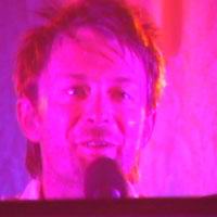 Radiohead live, International Benicassim Festival, Benicassim, Spain, 3 August 2002 (photo 10 of 21)