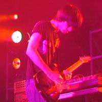 Radiohead live, International Benicassim Festival, Benicassim, Spain, 3 August 2002 (photo 13 of 21)