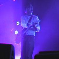 Radiohead live, International Benicassim Festival, Benicassim, Spain, 3 August 2002 (photo 14 of 21)