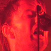 Radiohead live, International Benicassim Festival, Benicassim, Spain, 3 August 2002 (photo 7 of 21)