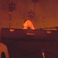Radiohead live, International Benicassim Festival, Benicassim, Spain, 3 August 2002 (photo 8 of 21)