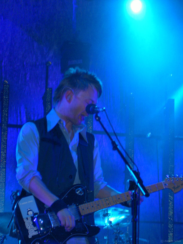 Radiohead live, Las Ventas, Madrid, Spain, 16 July 2003 (photo 21 of 81)