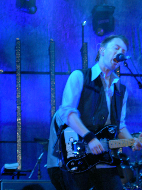 Radiohead live, Las Ventas, Madrid, Spain, 16 July 2003 (photo 22 of 81)