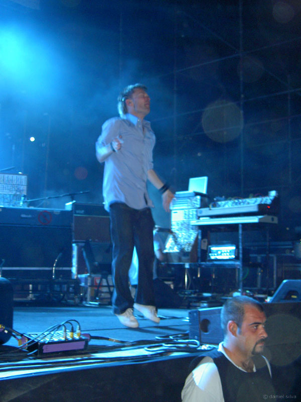Radiohead live, Las Ventas, Madrid, Spain, 16 July 2003 (photo 49 of 81)