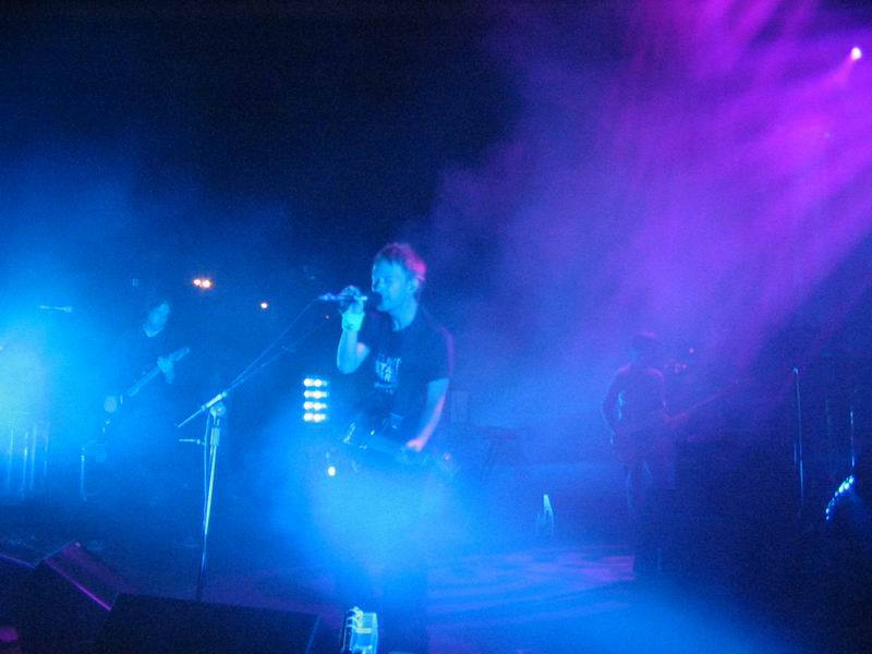 Radiohead live, Shoreline Amphitheater, Mountain View, USA, 23 September 2003 (photo 3 of 5)