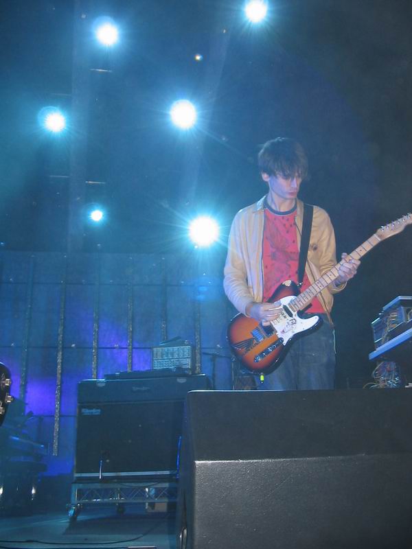 Radiohead live, Shoreline Amphitheater, Mountain View, USA, 23 September 2003 (photo 4 of 5)