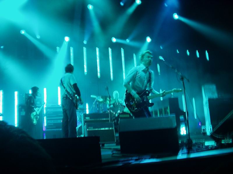 Radiohead live, Berlin Arena, Berlin, Germany, 13 November 2003 (photo 11 of 77)