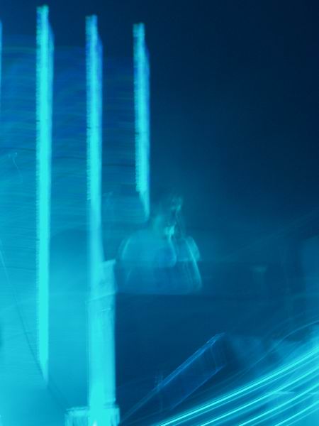 Radiohead live, Berlin Arena, Berlin, Germany, 13 November 2003 (photo 18 of 77)