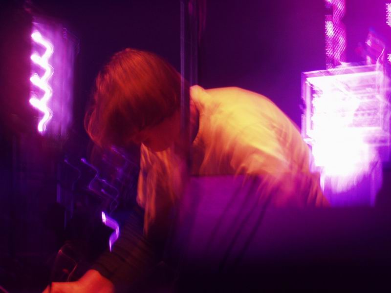 Radiohead live, Berlin Arena, Berlin, Germany, 13 November 2003 (photo 53 of 77)