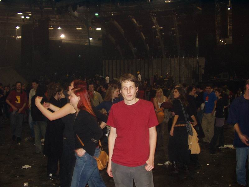 Radiohead live, Berlin Arena, Berlin, Germany, 13 November 2003 (photo 59 of 77)