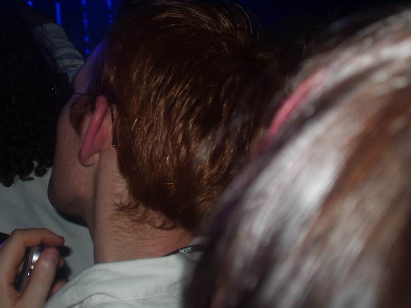 Radiohead live, Colorline Arena, Hamburg, Germany, 15 November 2003 (photo 18 of 30)