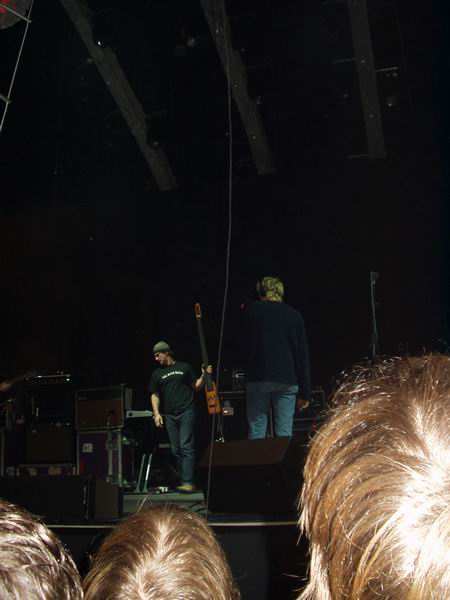 Radiohead live, Colorline Arena, Hamburg, Germany, 15 November 2003 (photo 6 of 30)