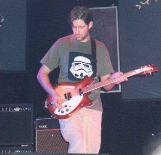 Ed O'Brien, Radiohead (photo 13 of 50)