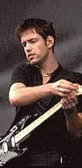 Ed O'Brien, Radiohead (photo 9 of 50)