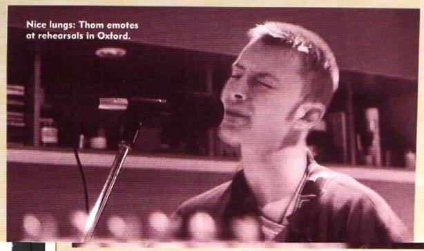 Thom Yorke, Radiohead (photo 165 of 698)
